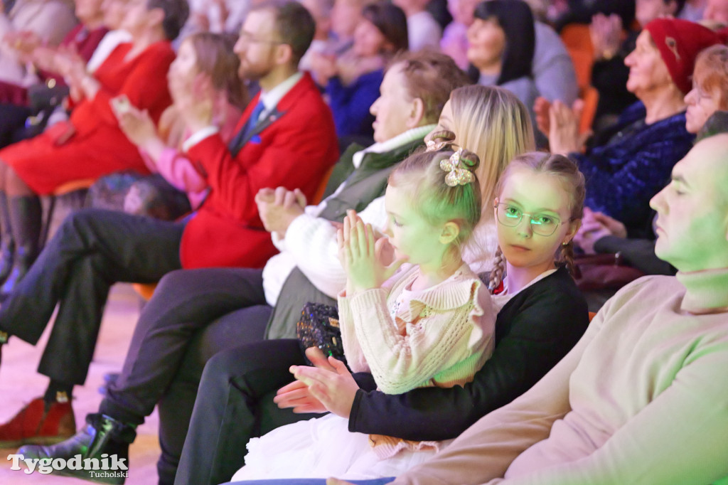 TOK rozbrzmiał kolędą i piosenką świąteczną