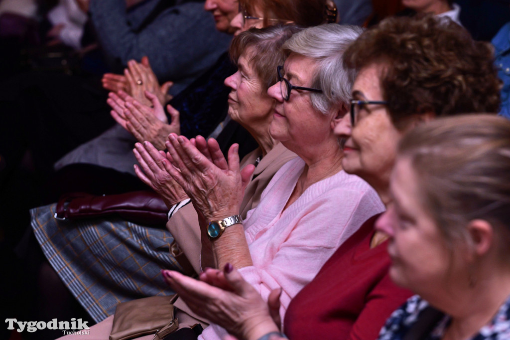 TOK rozbrzmiał kolędą i piosenką świąteczną