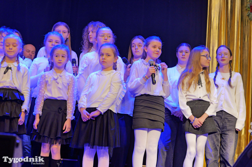 TOK rozbrzmiał kolędą i piosenką świąteczną