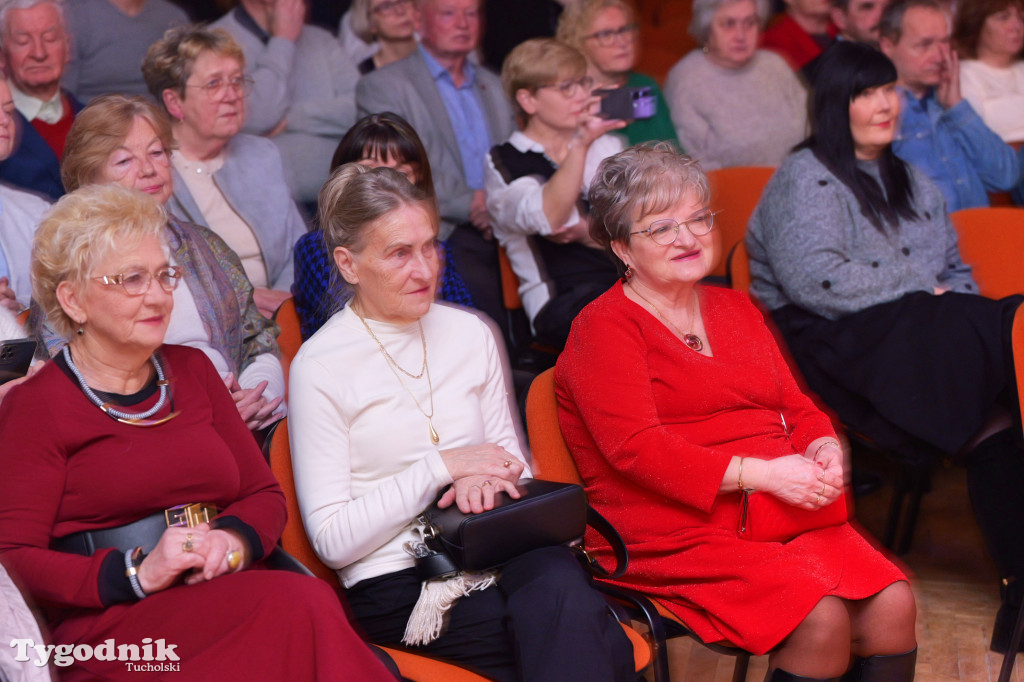 TOK rozbrzmiał kolędą i piosenką świąteczną