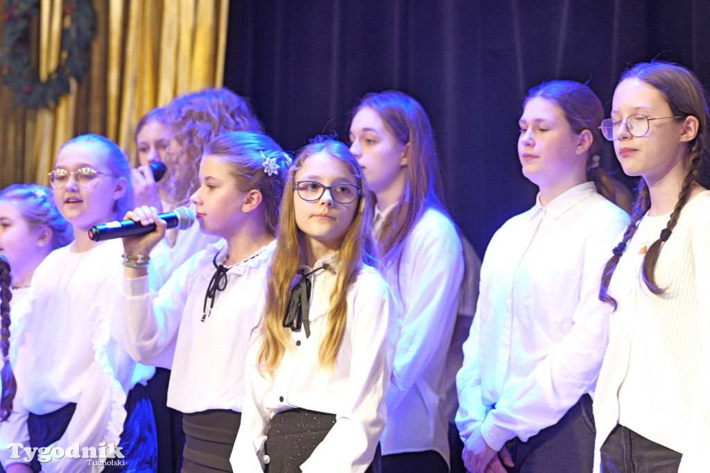 TOK rozbrzmiał kolędą i piosenką świąteczną