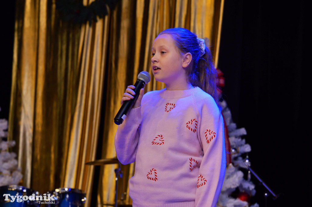 TOK rozbrzmiał kolędą i piosenką świąteczną