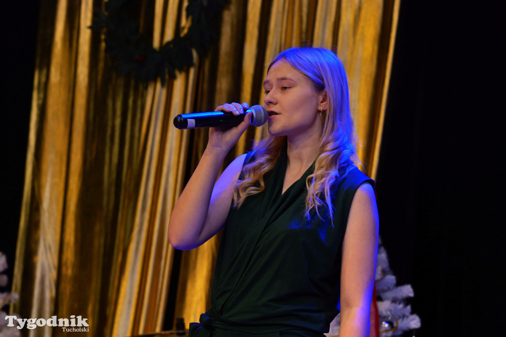 TOK rozbrzmiał kolędą i piosenką świąteczną