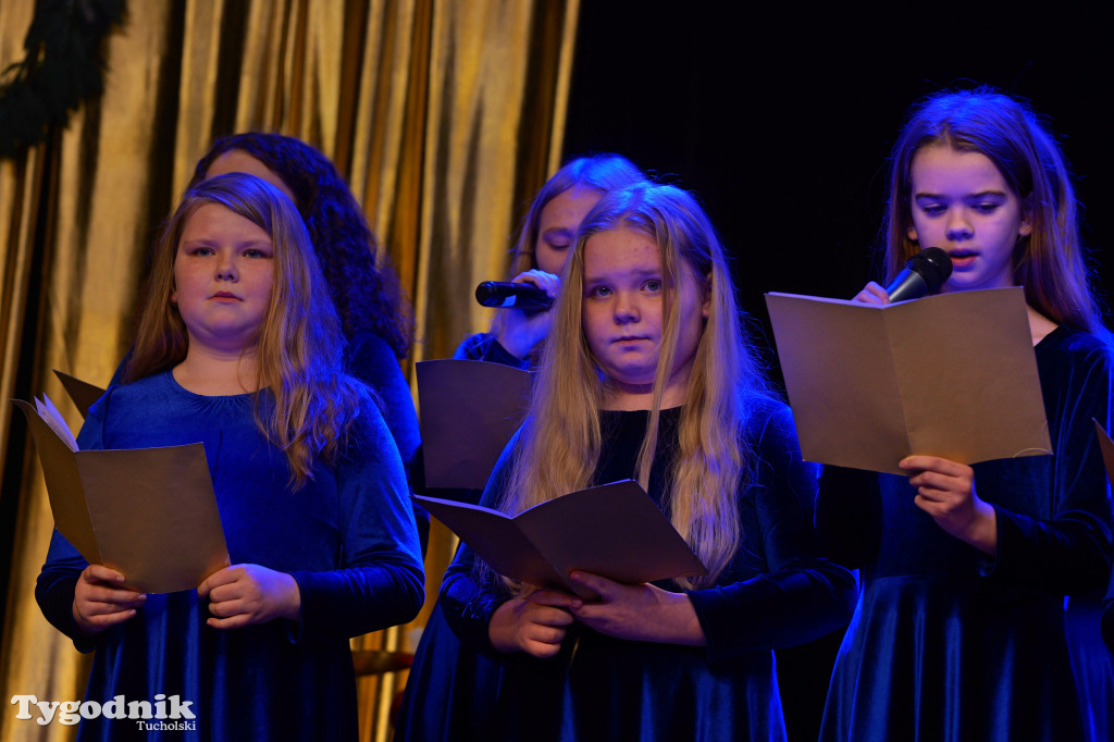TOK rozbrzmiał kolędą i piosenką świąteczną