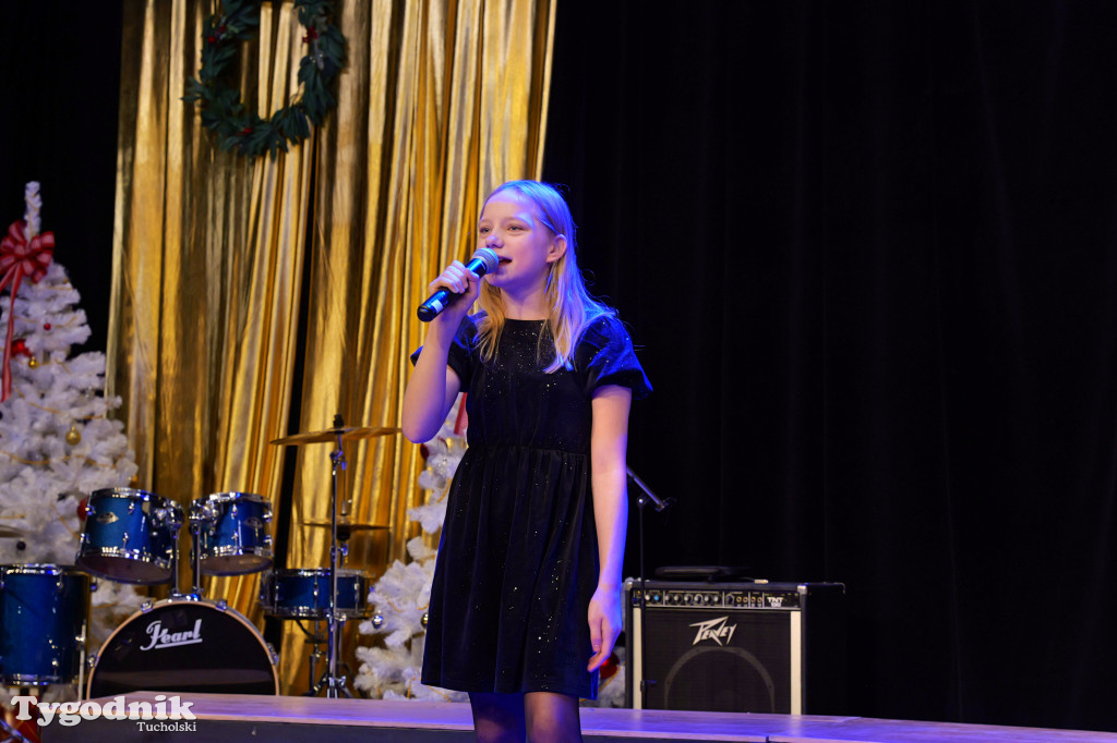TOK rozbrzmiał kolędą i piosenką świąteczną