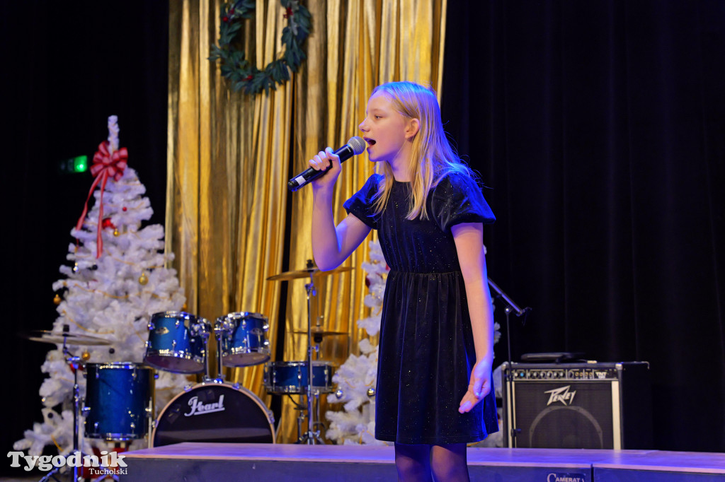 TOK rozbrzmiał kolędą i piosenką świąteczną