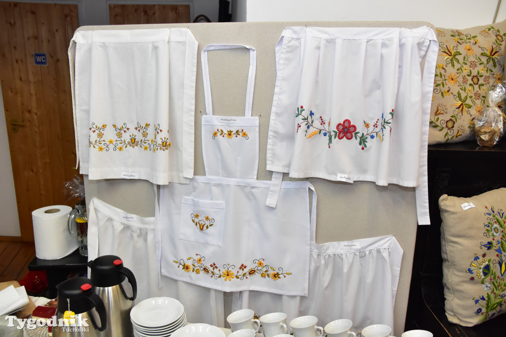 Haft z samego serca Borów Tucholskich - graficzny wyraz tożsamości