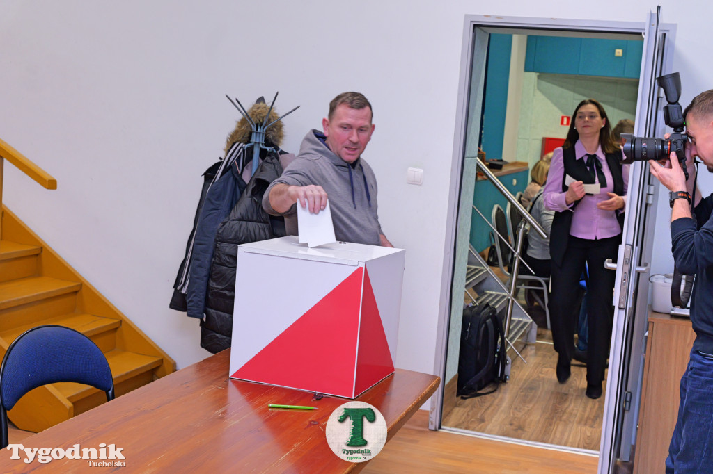 182 osoby głosowały w Cekcynie - Teresa Barwik zostaje!