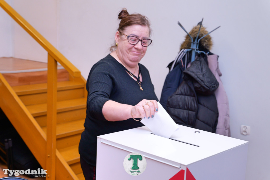 182 osoby głosowały w Cekcynie - Teresa Barwik zostaje!