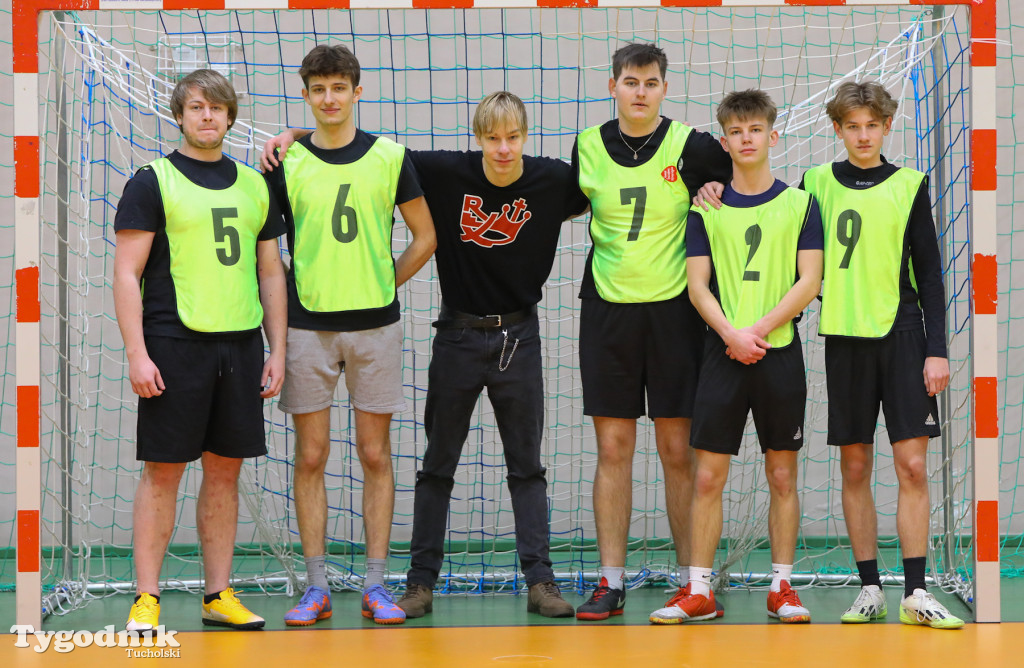 Turniej WOŚP: piłkarze wzbudzili wielkie emocje, wspomogli Orkiestrę. Zwycięzyło dobro jak co roku