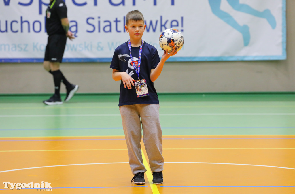 Turniej WOŚP: piłkarze wzbudzili wielkie emocje, wspomogli Orkiestrę. Zwycięzyło dobro jak co roku