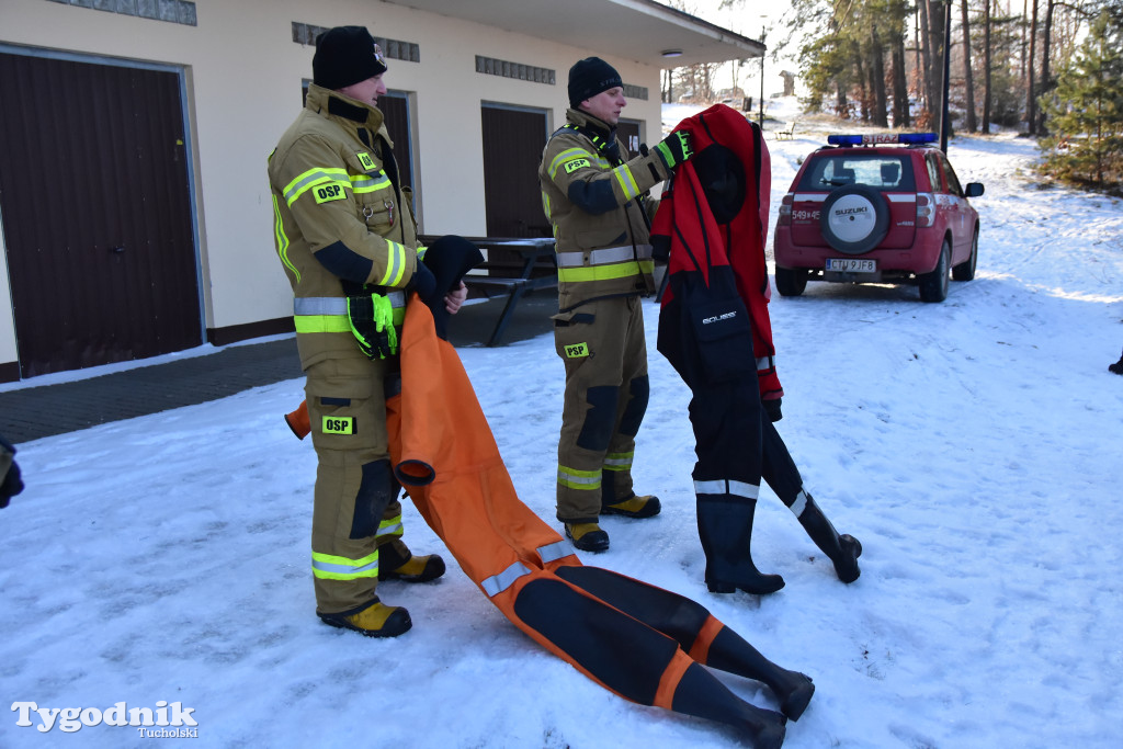 Raciąż: Ćwiczyli, jak ratować ludzi na zamarzniętych akwenach