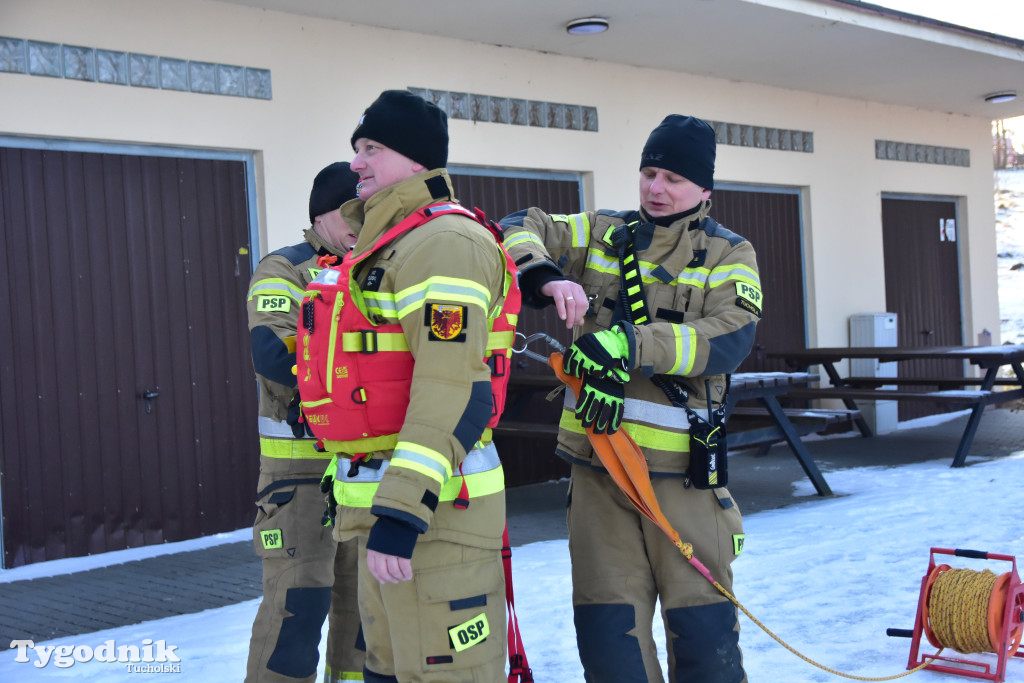 Raciąż: Ćwiczyli, jak ratować ludzi na zamarzniętych akwenach
