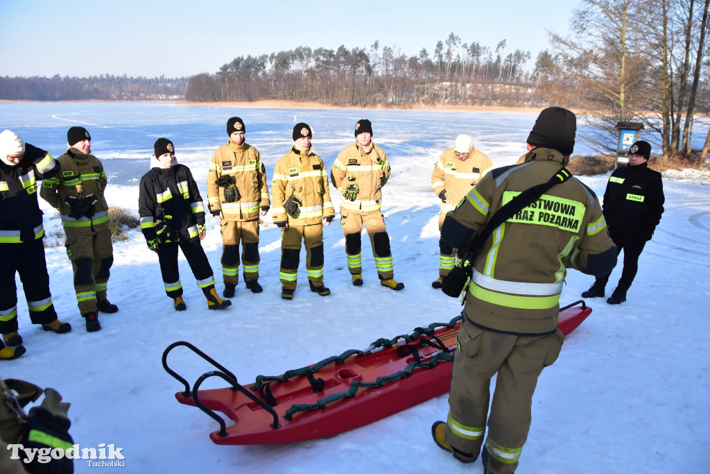 Raciąż: Ćwiczyli, jak ratować ludzi na zamarzniętych akwenach