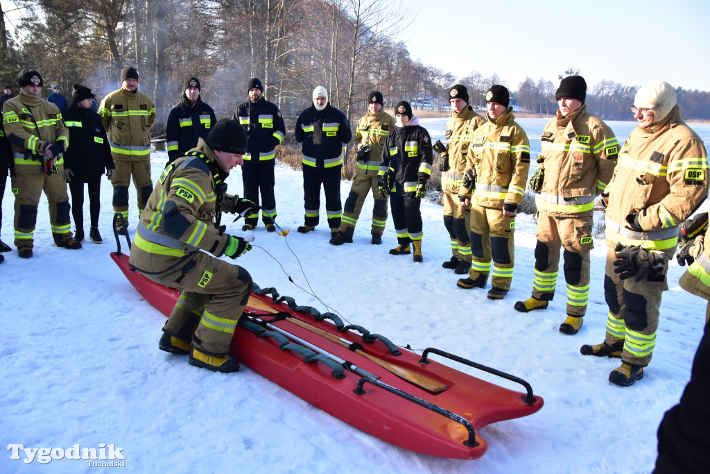 Raciąż: Ćwiczyli, jak ratować ludzi na zamarzniętych akwenach