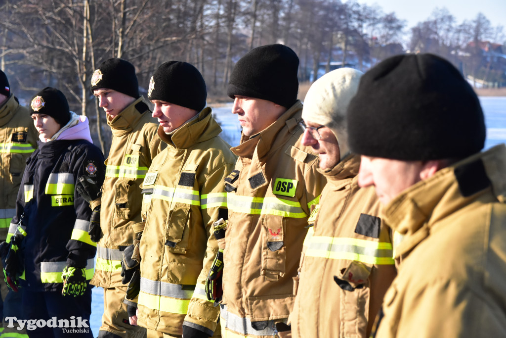 Raciąż: Ćwiczyli, jak ratować ludzi na zamarzniętych akwenach