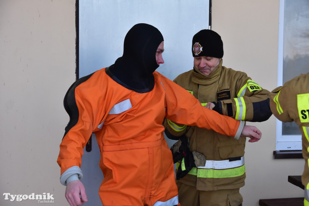 Raciąż: Ćwiczyli, jak ratować ludzi na zamarzniętych akwenach