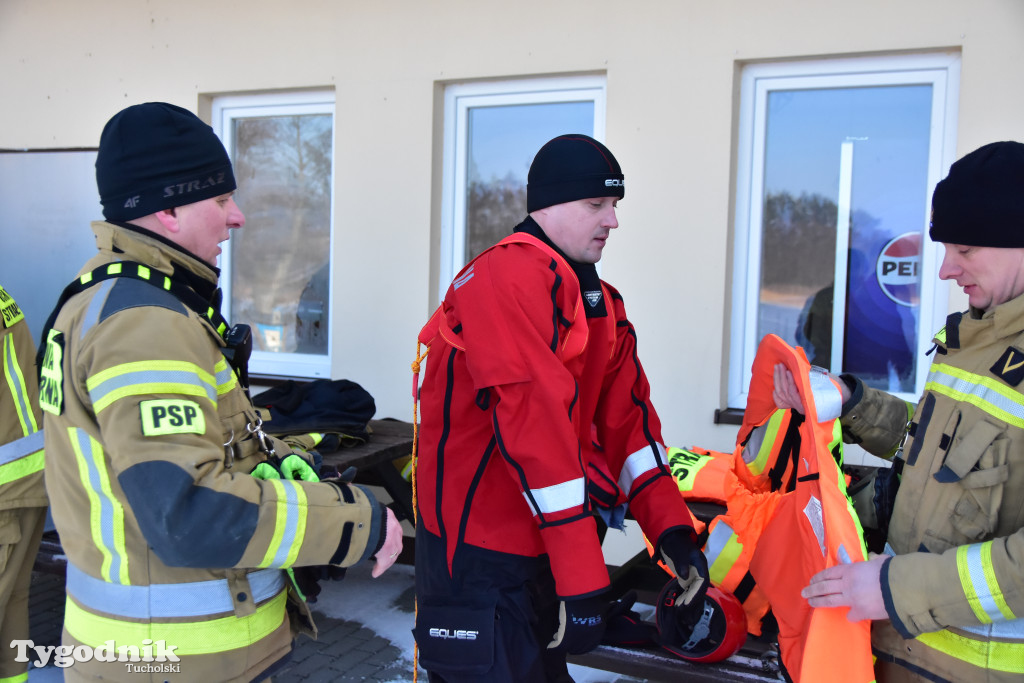 Raciąż: Ćwiczyli, jak ratować ludzi na zamarzniętych akwenach