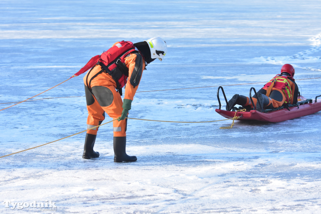 Raciąż: Ćwiczyli, jak ratować ludzi na zamarzniętych akwenach