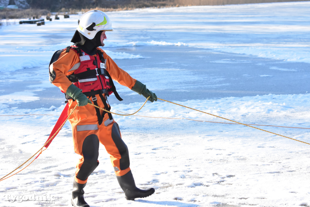 Raciąż: Ćwiczyli, jak ratować ludzi na zamarzniętych akwenach