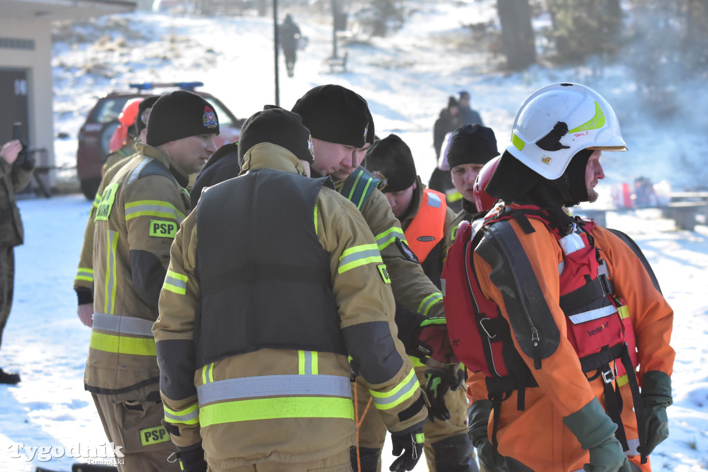 Raciąż: Ćwiczyli, jak ratować ludzi na zamarzniętych akwenach
