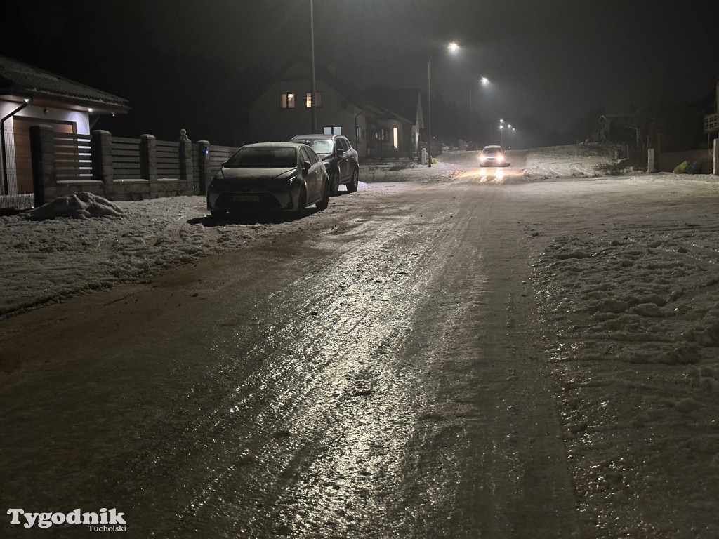 Rudzki Most - oblodzenie dróg gruntowych