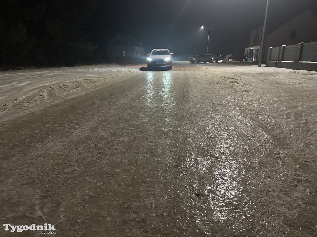 Rudzki Most - oblodzenie dróg gruntowych