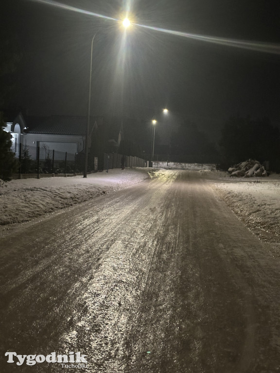 Rudzki Most - oblodzenie dróg gruntowych