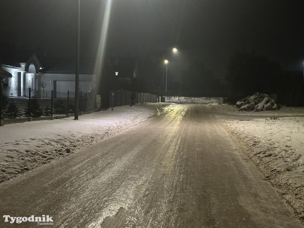 Rudzki Most - oblodzenie dróg gruntowych