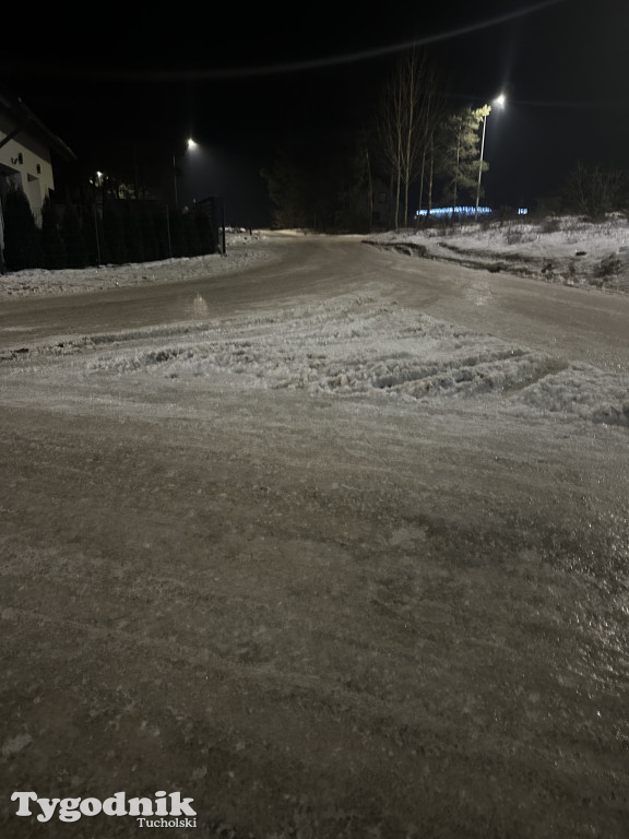 Rudzki Most - oblodzenie dróg gruntowych