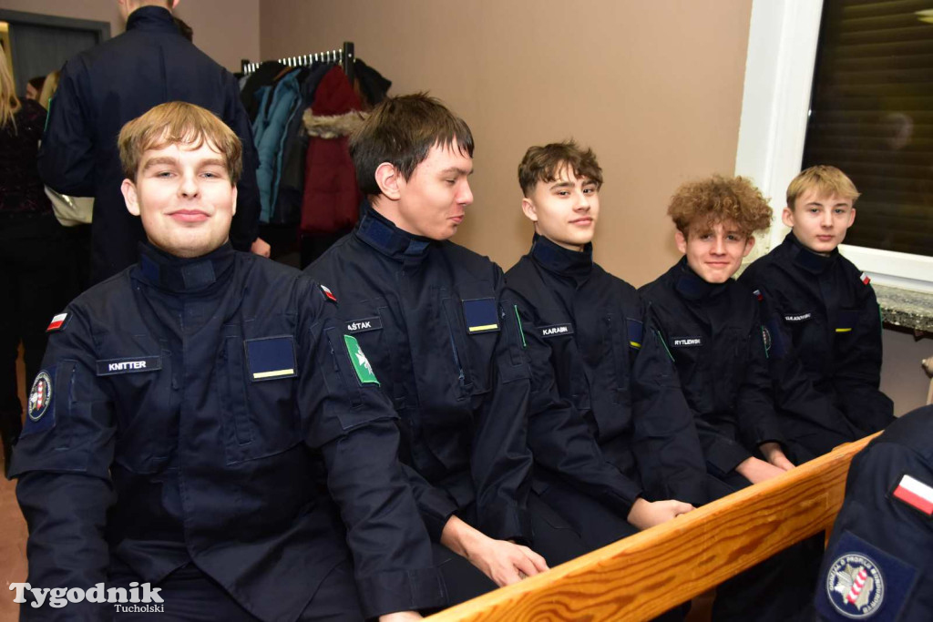 Uczniowie LO z klasy mundurowej złożyli uroczyste ślubowanie