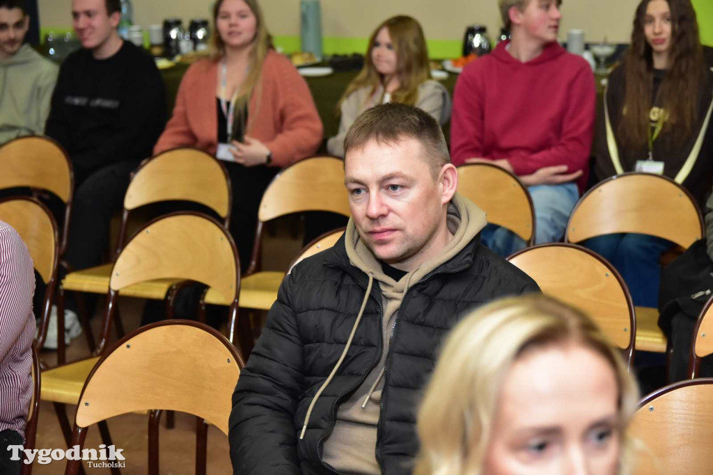 Uczniowie LO z klasy mundurowej złożyli uroczyste ślubowanie