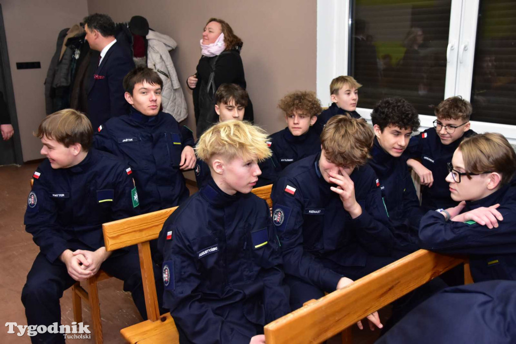 Uczniowie LO z klasy mundurowej złożyli uroczyste ślubowanie