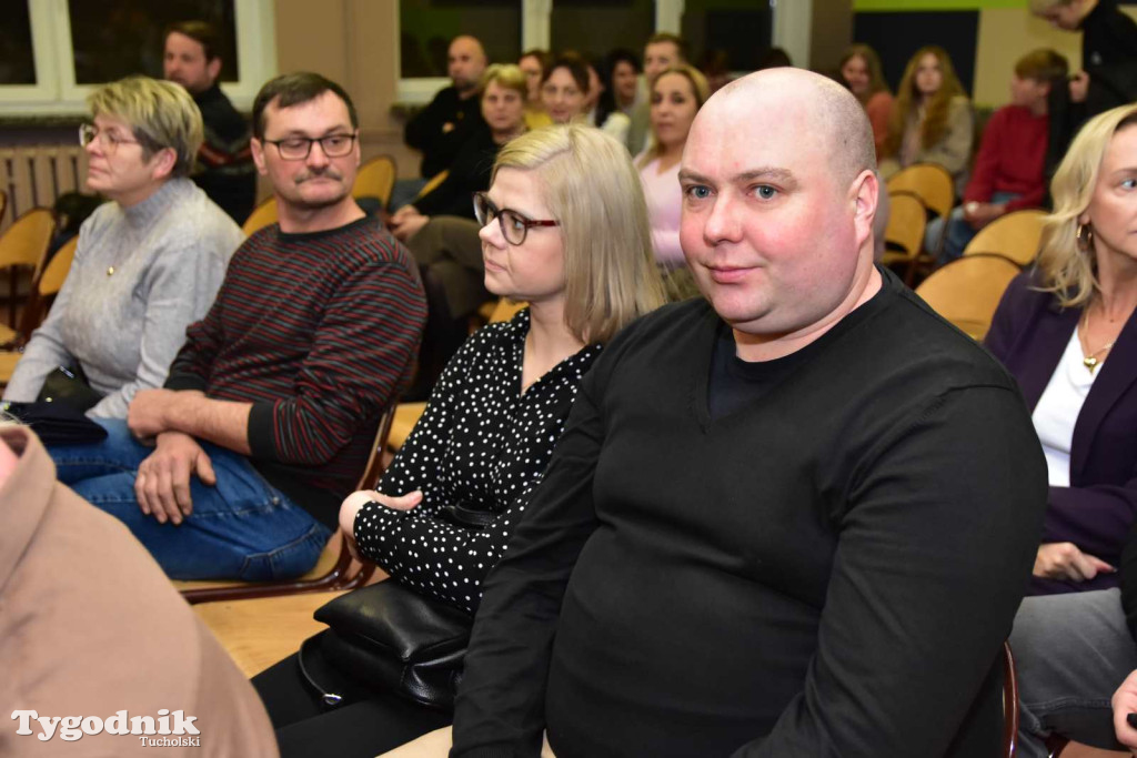 Uczniowie LO z klasy mundurowej złożyli uroczyste ślubowanie