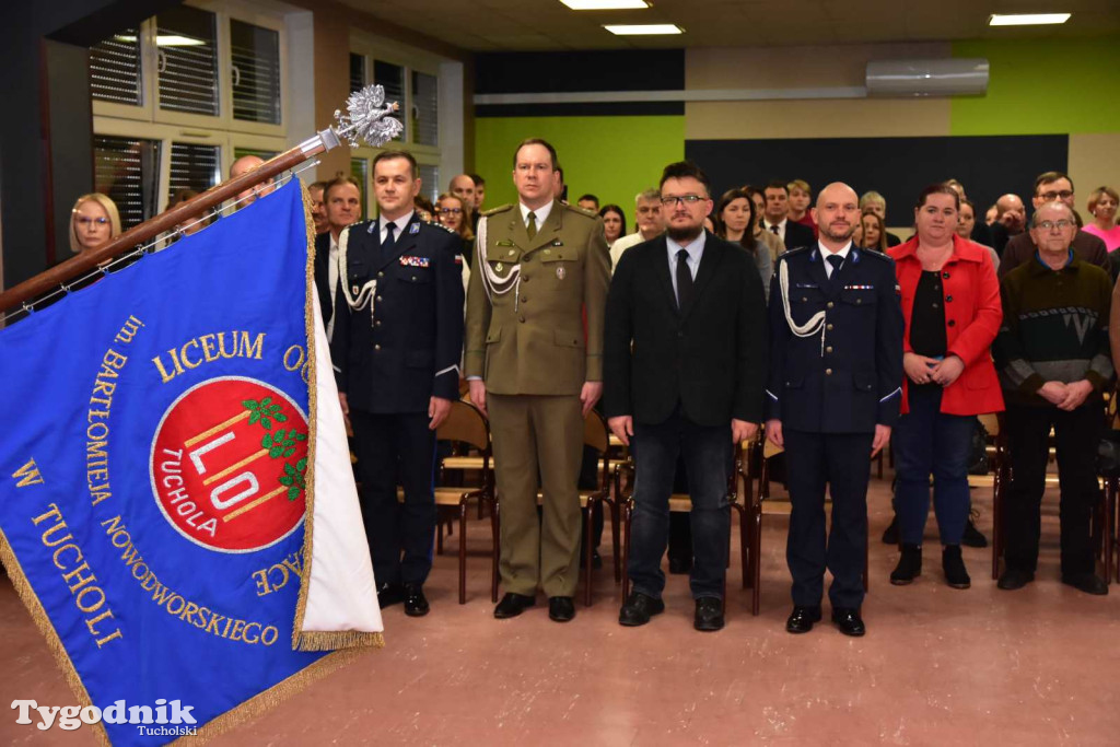 Uczniowie LO z klasy mundurowej złożyli uroczyste ślubowanie