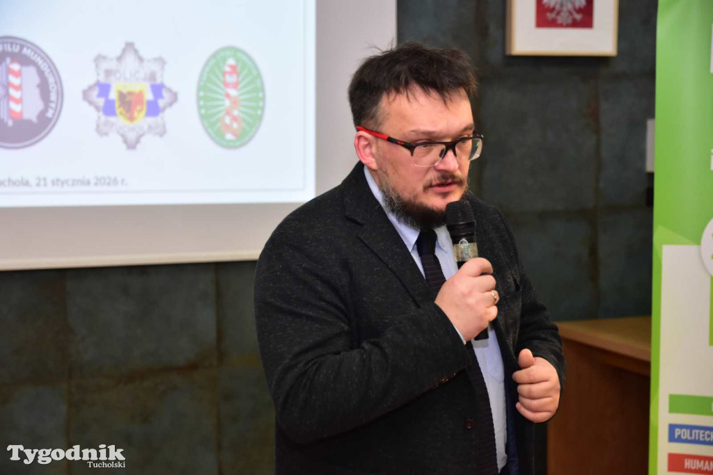 Uczniowie LO z klasy mundurowej złożyli uroczyste ślubowanie