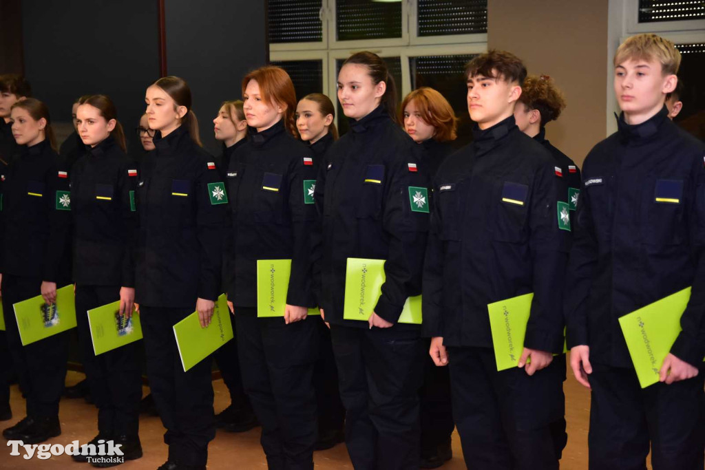 Uczniowie LO z klasy mundurowej złożyli uroczyste ślubowanie