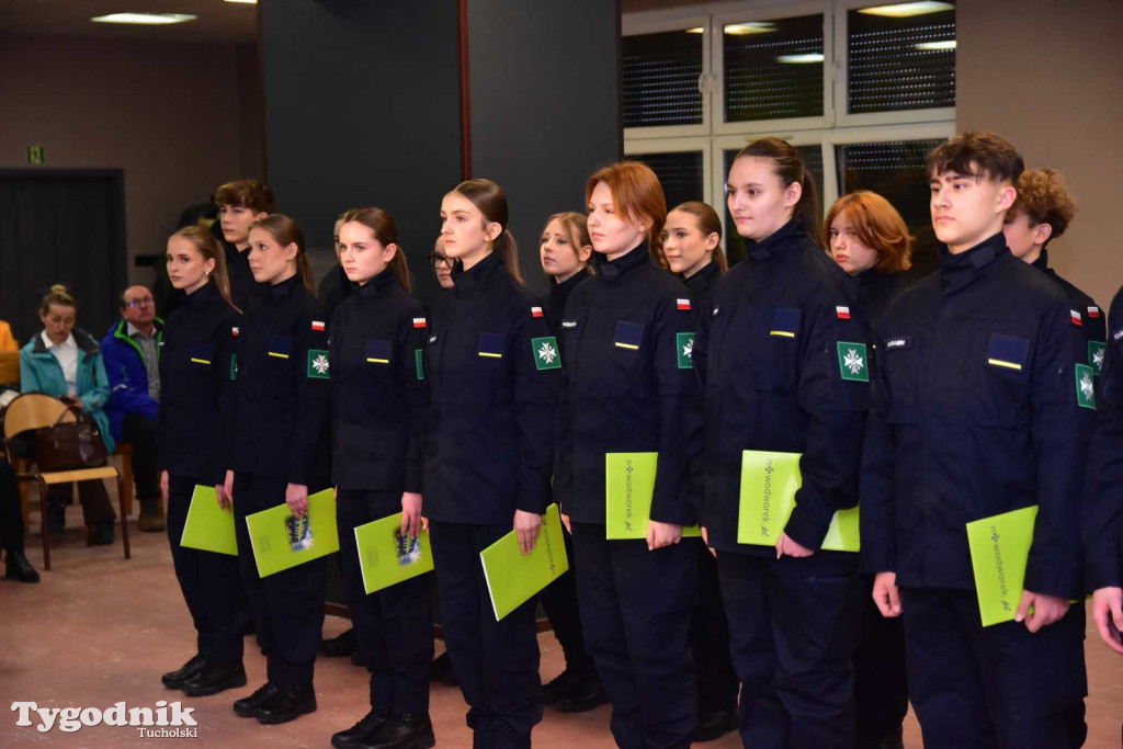 Uczniowie LO z klasy mundurowej złożyli uroczyste ślubowanie