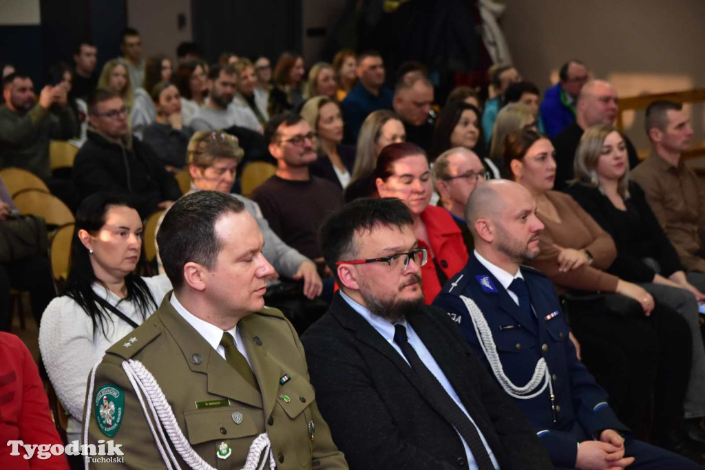 Uczniowie LO z klasy mundurowej złożyli uroczyste ślubowanie