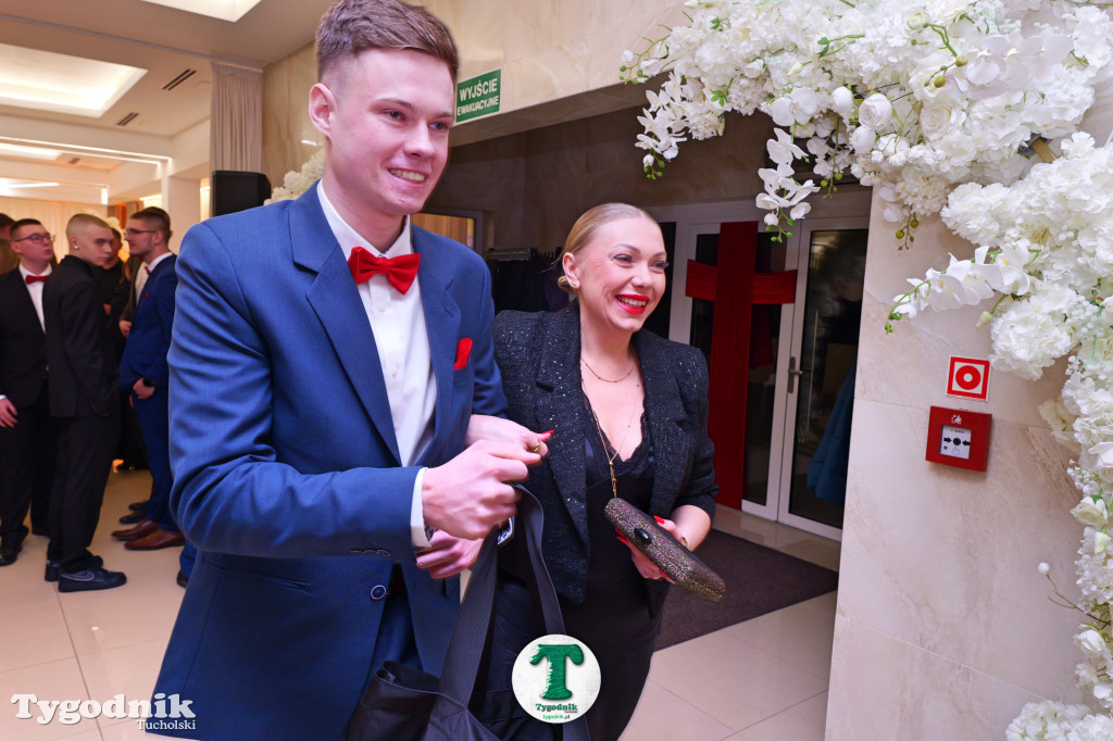 Studniówka ZSLiA cz. 1 - OTWARCIE, POLONEZ, PIERWSZY TANIEC