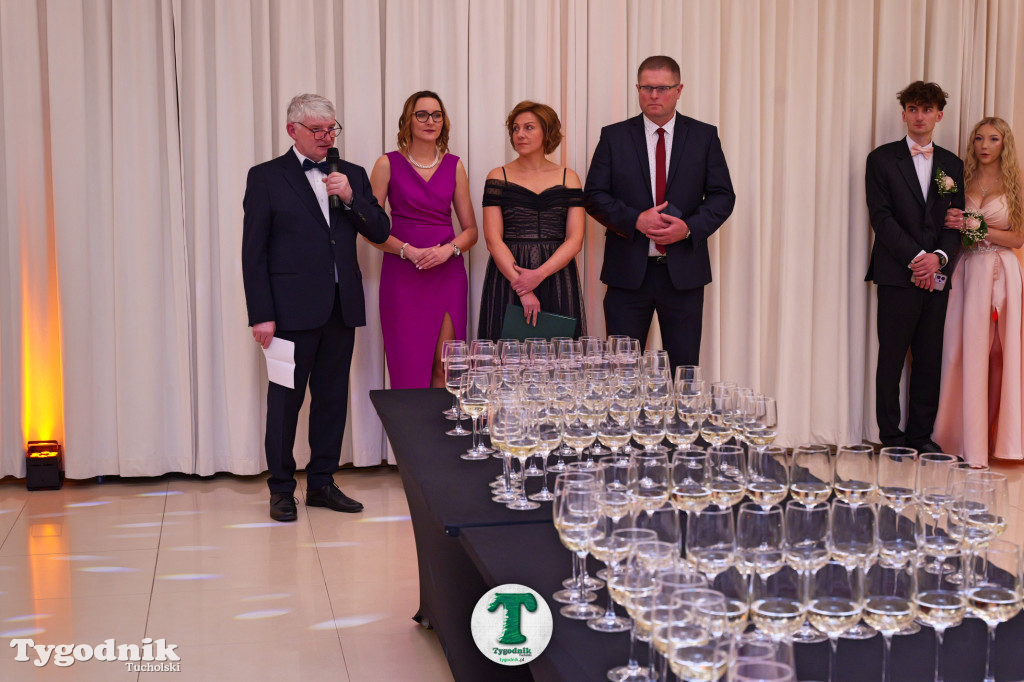 Studniówka ZSLiA cz. 1 - OTWARCIE, POLONEZ, PIERWSZY TANIEC