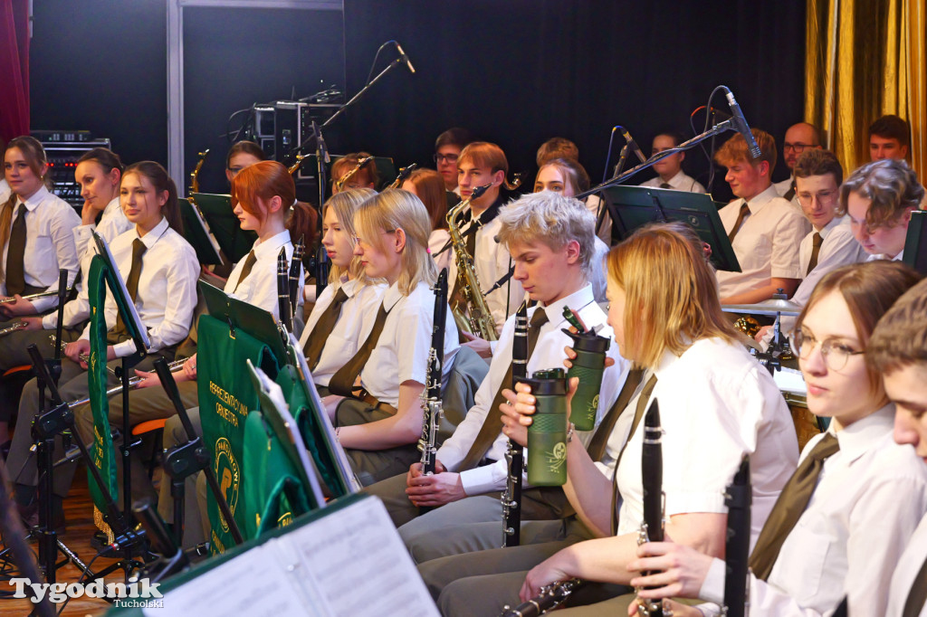 Orkiestra Reprezentacyjna LP na karnawał w Tucholi