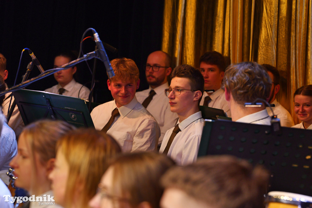 Orkiestra Reprezentacyjna LP na karnawał w Tucholi