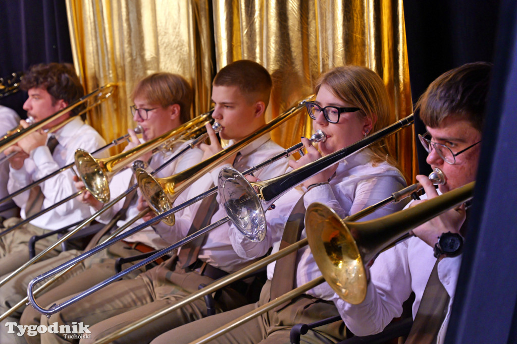 Orkiestra Reprezentacyjna LP na karnawał w Tucholi