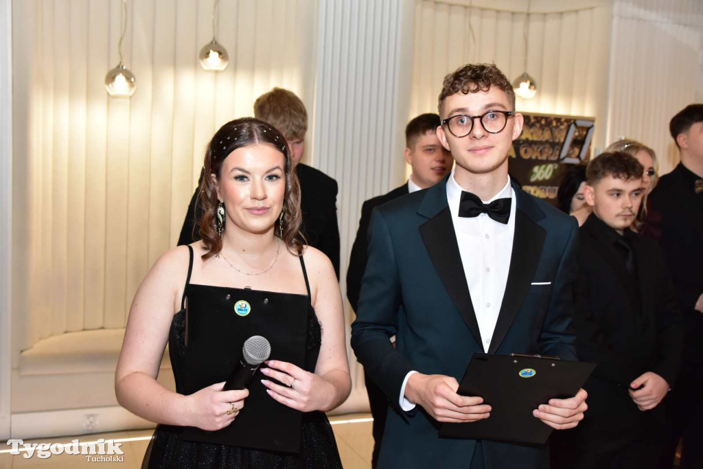 STUDNIÓWKA Zespołu Szkół Licealnych i Technicznych w Tucholi / CZ. 1 - ZDJĘCIA I FILMY - OTWARCIE, POLONEZ, ŚCIANKA