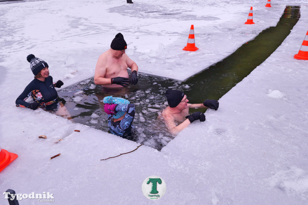 Finał WOŚP na Średniaku. Pod lodem i na lodzie