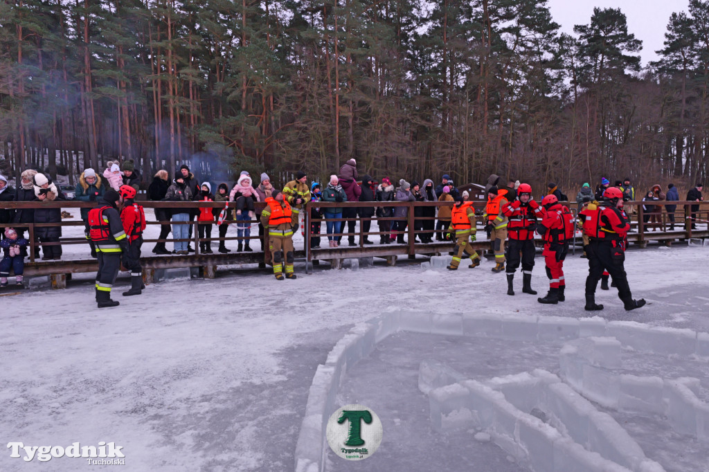 Finał WOŚP na Średniaku. Pod lodem i na lodzie