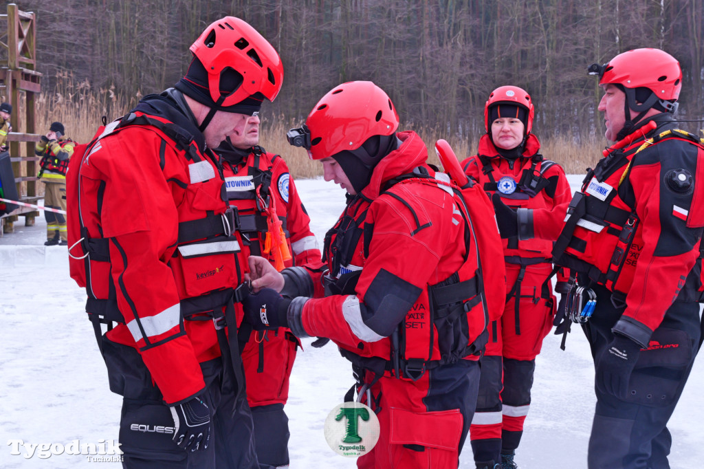 Finał WOŚP na Średniaku. Pod lodem i na lodzie