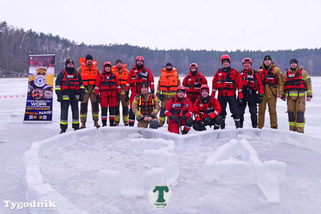 Finał WOŚP na Średniaku. Pod lodem i na lodzie