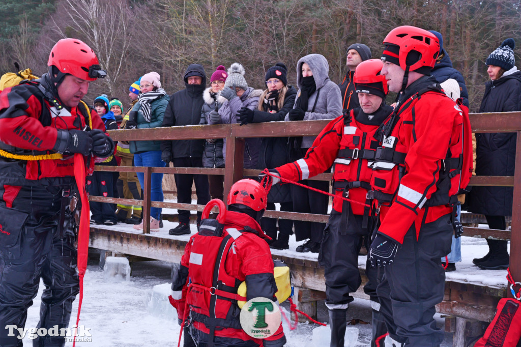 Finał WOŚP na Średniaku. Pod lodem i na lodzie